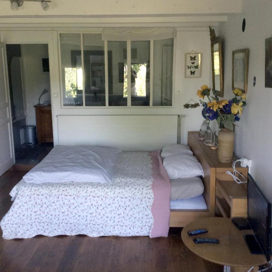 Lilac Cottage Saint-Lubin-de-la-Haye Экстерьер фото